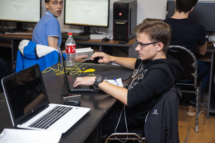 Вузы для программистов. Университет программирования. Вузы информационные технологии и программирование. Университет для программистов в москве. Мфти магистратура.